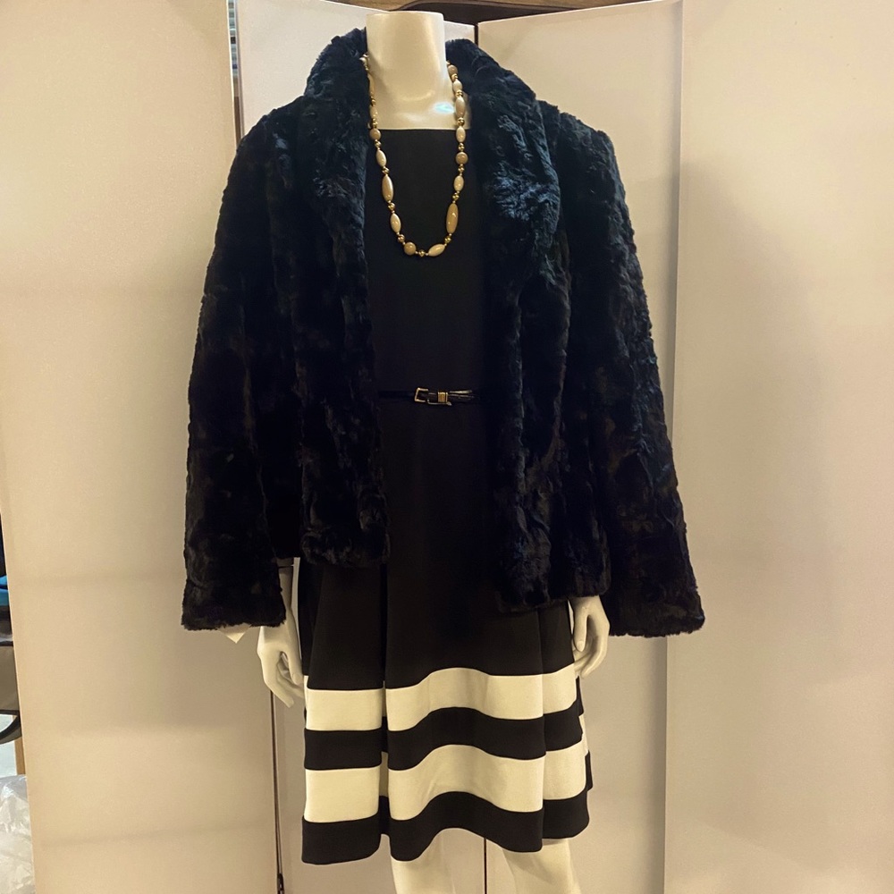 Cozy chic black coat (size L)